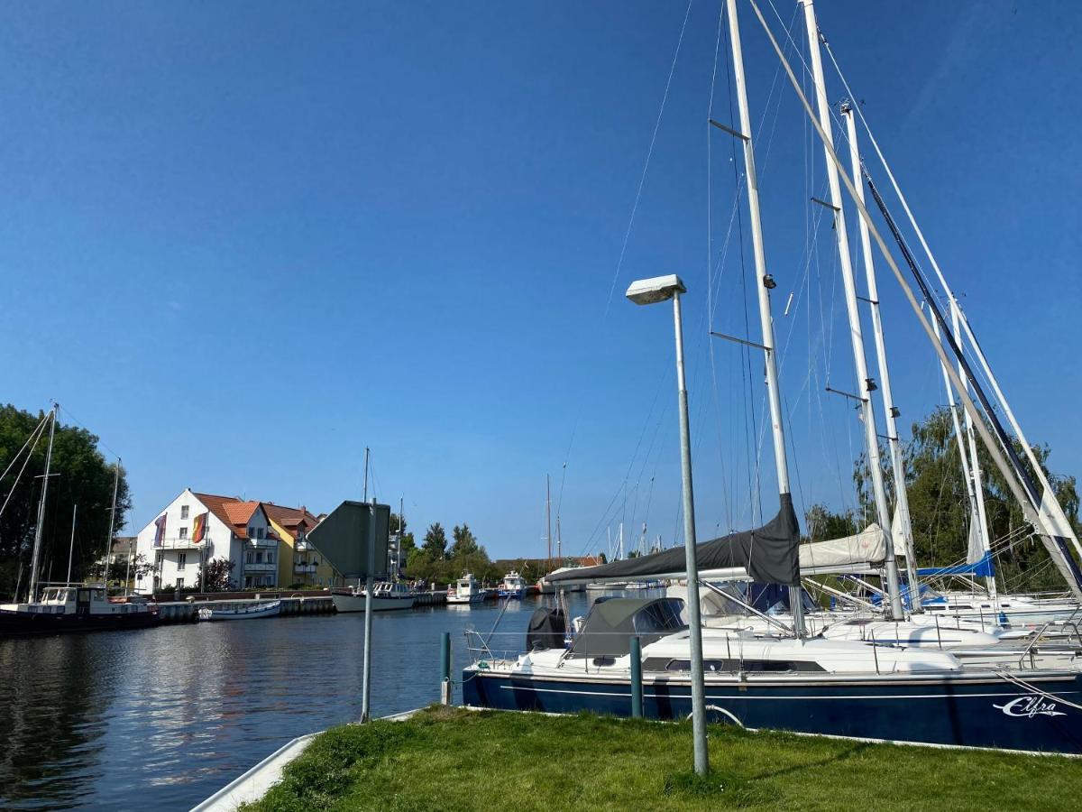 Ferienwohnung Bress Eg Ueckermünde Esterno foto